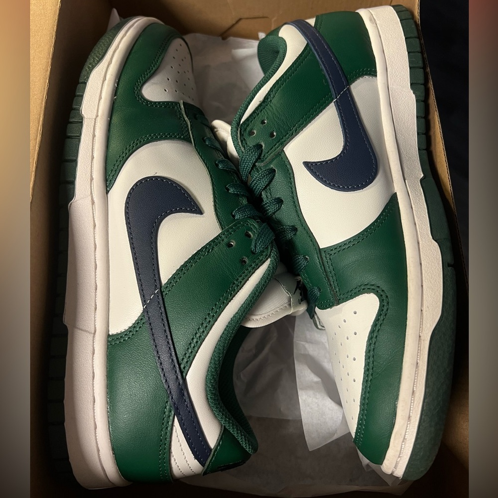 Nike Dunk Low - Green and Navy